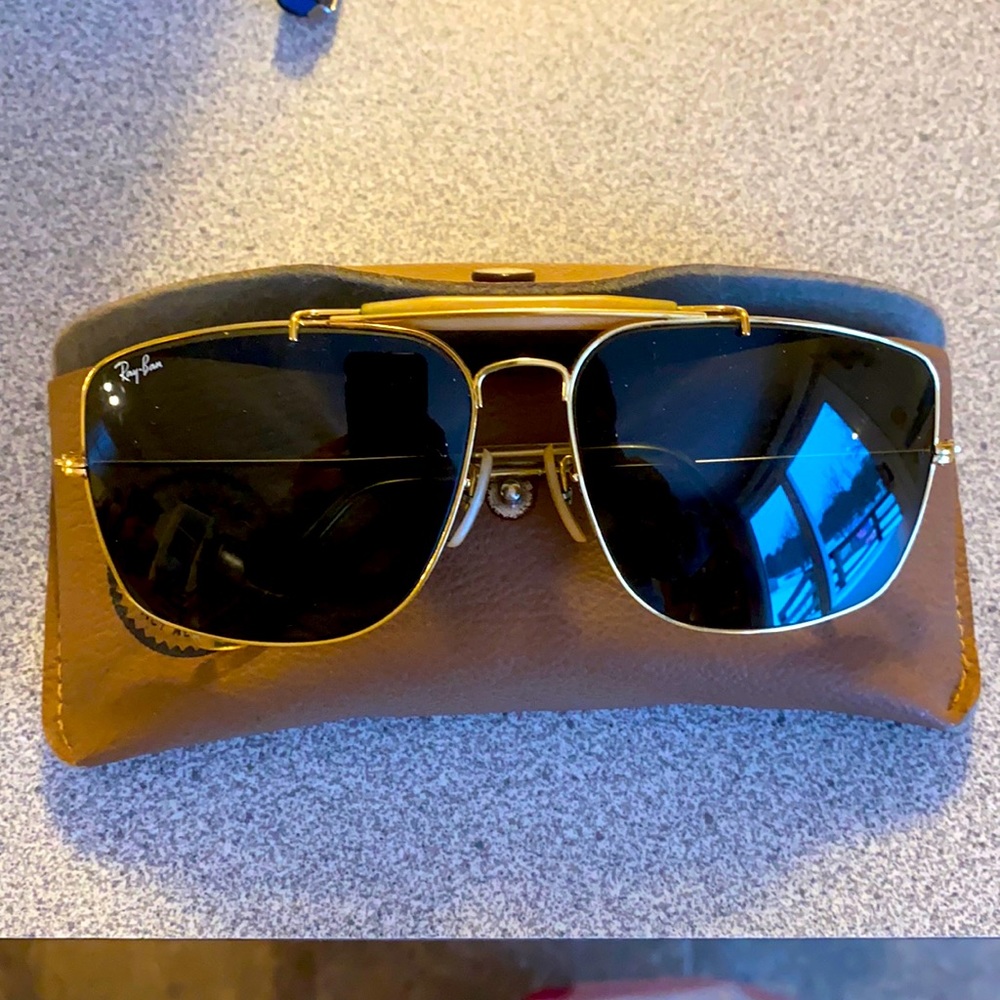 Retro ray bans with case
